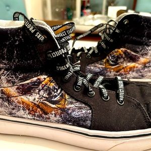 Vans Skater High Tops Protect Tigers size 10 Women’s